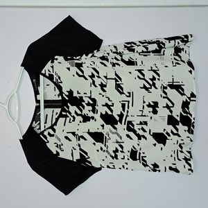 Forever 21 Short Sleeve Blouse